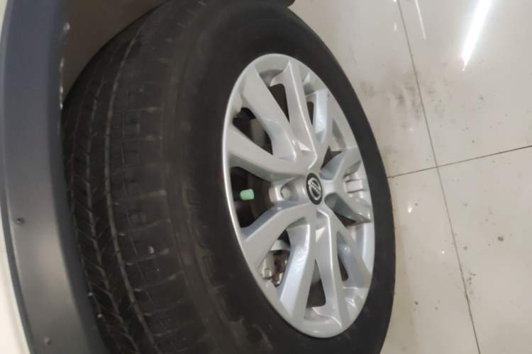 Used Nissan X-Trail 2023 Classic 2.0L Two-Wheel Drive Smart Connect Premium Edition
