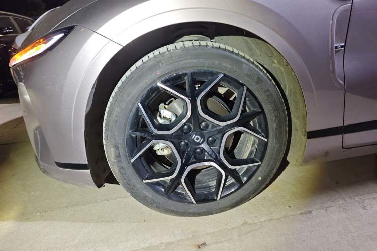 Used  A07 2024 All-Electric "True Fragrance" Edition 710 Flagship Model