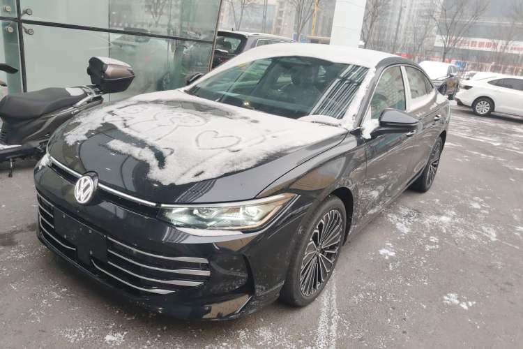 Used Volkswagen Passat 2025 Pro 380TSI Dragon Supreme Edition