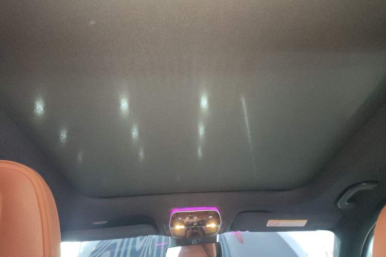 Used Mercedes-Benz GLC 2025 GLC 300 L 4MATIC Dynamic Model 5 Seats
