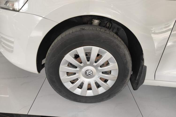 Used Volkswagen Santana 2015 1.6L Manual Fashion Edition
