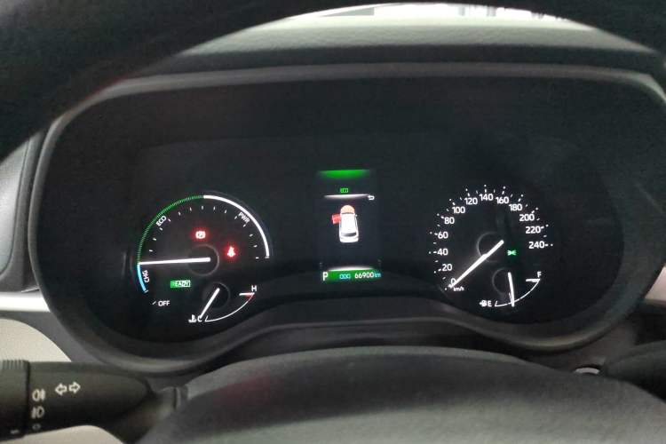 Used Toyota Sienna 2024 2.5L Hybrid Comfort Edition