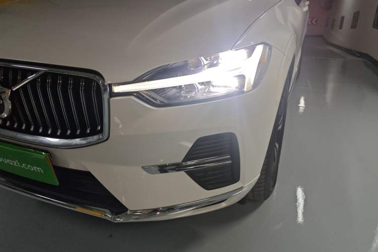 Used Volvo XC60 2023 B5 4x4 Smart Luxury Edition
