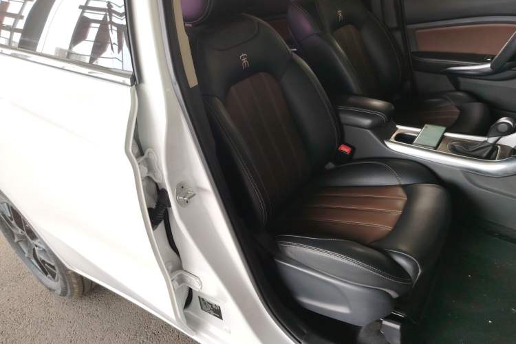 Used BYD Song 2016 GaiShi Edition 1.5TID Automatic Elite Model
