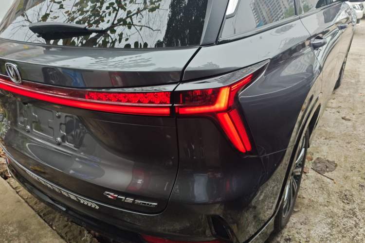 Used Changan CS75 PLUS 2024 3rd Generation Champion Edition 1.5T Intelligent Drive Dynamic Model
