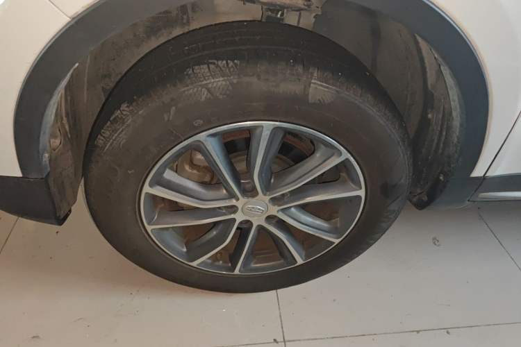Used Geely Auto Emgrand X7 Sport 2020 1.8TD DCT Two-Wheel Drive Smart Connect 4G-Enabled Version
