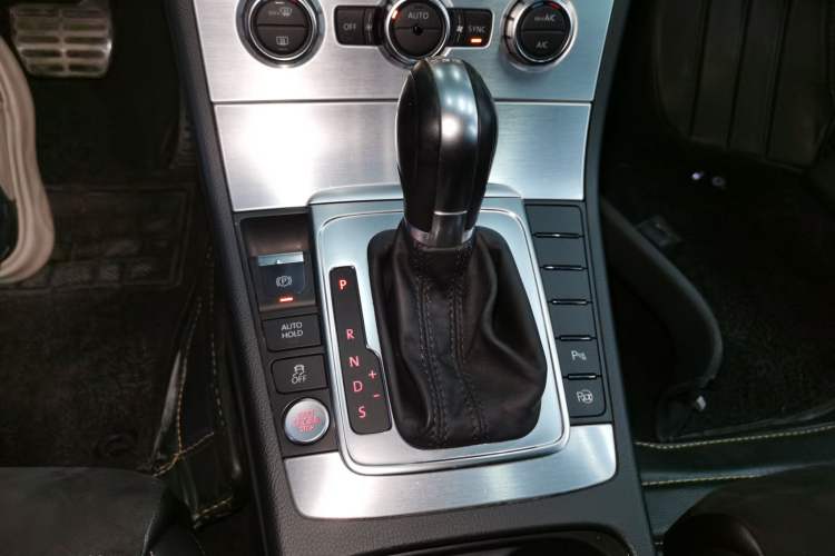 Used Volkswagen FAW-Volkswagen CC 2016 1.8TSI Luxury Model
