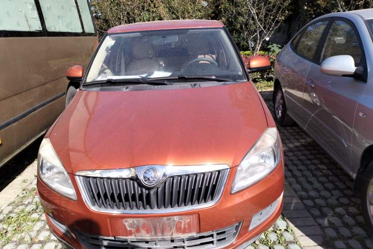 Used Skoda Fabia 2014 1.4L Automatic Crystal Edition
