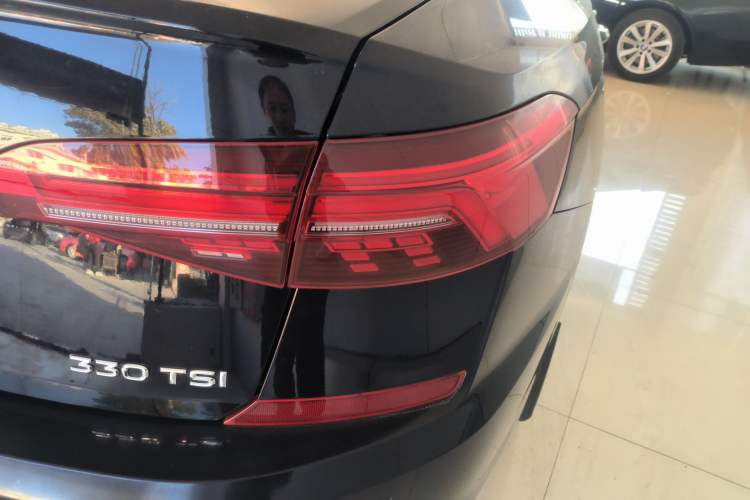 Used Volkswagen Passat 2019 330TSI Elite Edition China VI
