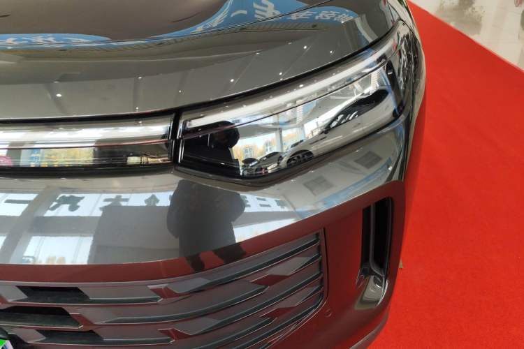 Used Volkswagen Tayron 2025 Tiguan L 300TSI Two-Wheel-Drive Elite Edition