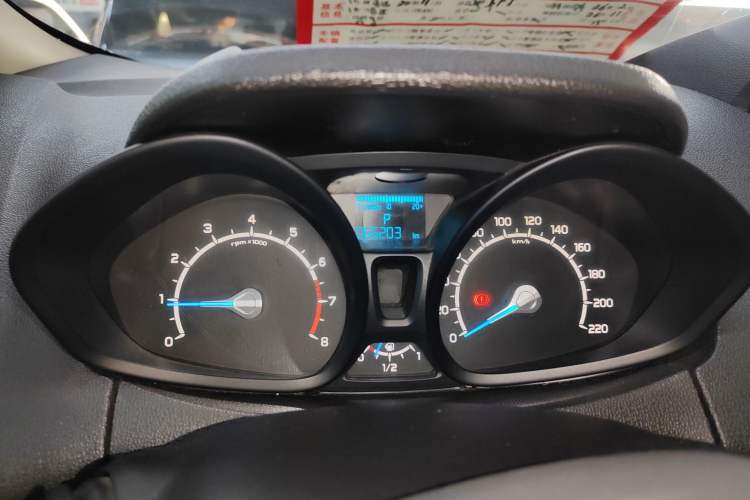 Used Ford EcoSport 2013 1.5L Automatic Fashion Model
