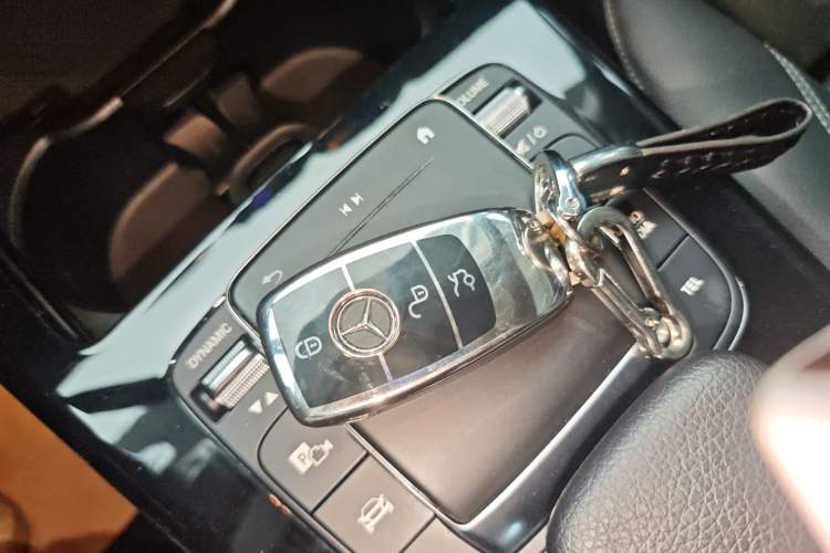 Used Mercedes-Benz A-Class 2020 Restyled A 200 L Sport Sedan Fashion Version
