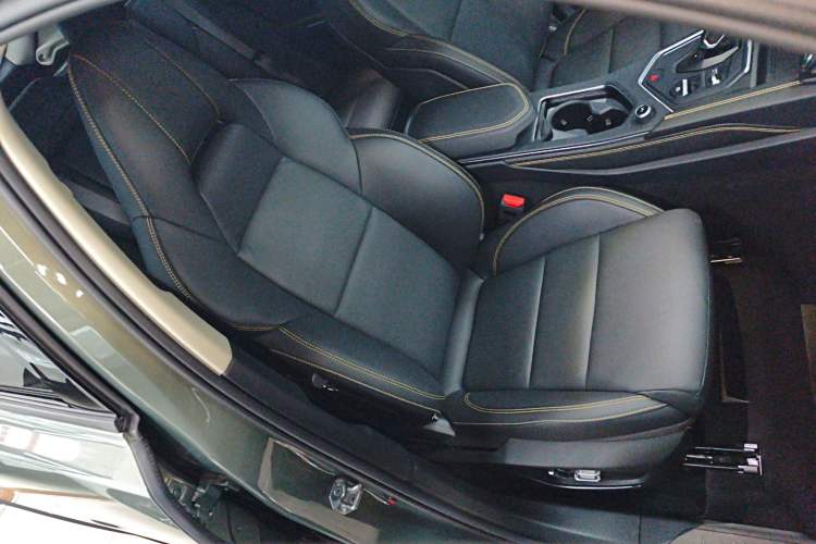 Used Lynk & Co 01 2024 2.0TD Two-Wheel Drive Global Pro
