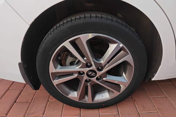 Used Hyundai Elantra (6th Generation / Lingdong) 2016 1.6L Automatic ZhiXuan – Elite Version