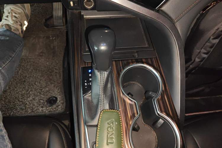 Used Toyota Camry 2018 2.0G Luxury Edition