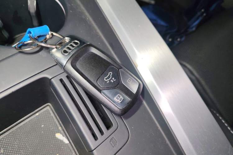 Used Audi A4L 2023 40 TFSI Fashion Dynamic Model
