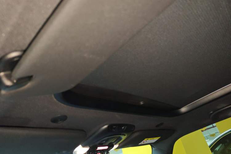 Used  MINI 2018 1.5T COOPER Racing Driver
