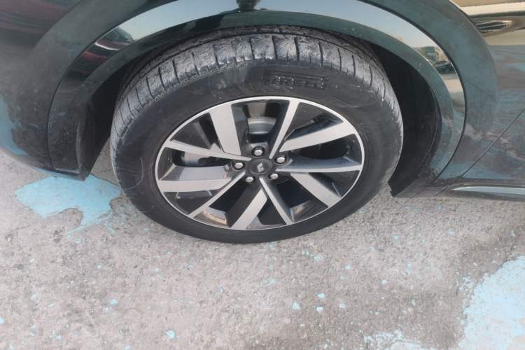 Used Li Auto L8 2023 Pro Model
