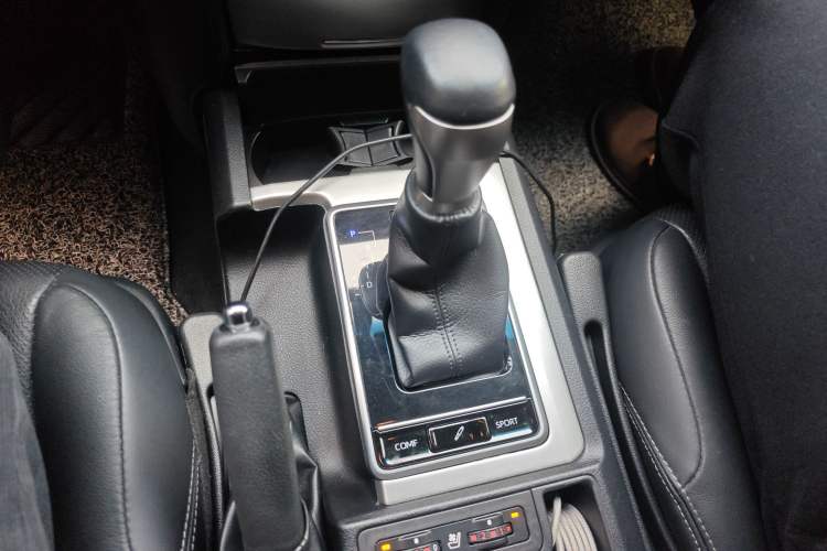 Used Toyota Prado 2018 3.5L Automatic VX NAVI with Rear-Mounted Spare Tire
