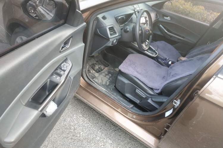 Used Ford Escort 2017 Happiness Edition 1.5L Automatic Fashion Version