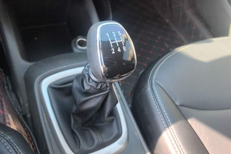 Used Chevrolet Sail 2015 Sail 3 1.5L Manual with Ideal Sunroof Edition