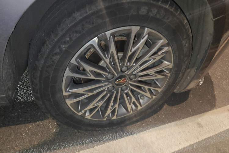 Used Hongqi H5 2023 2.0T Automatic Smart Connect Flagship Edition
