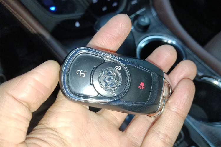 Used Buick Envision 2016 20T Two-Wheel-Drive Elite Model
