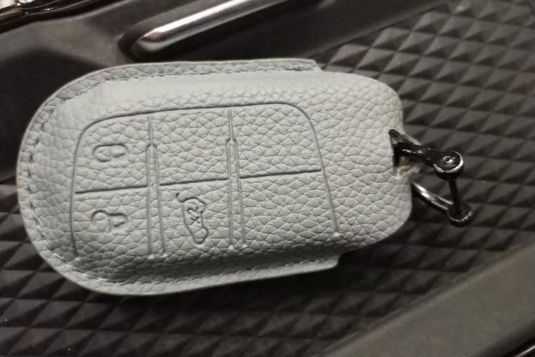 Used Land Rover Range Rover Evoque 2020 249 PS R-DYNAMIC SE Sport Technology Edition