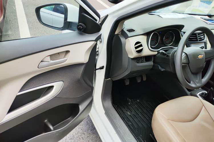 Used Chevrolet Sail 2015 Sail 3 1.3L Manual Ideal Edition
