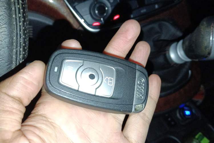 Used Haval H6 2015 Revised Version Sport Edition 1.5T Manual Transmission Two-Wheel Drive Elite Grade