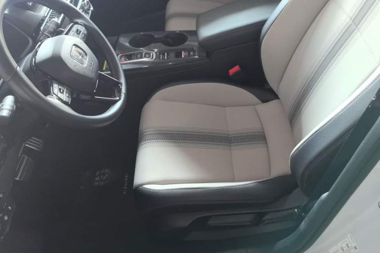 Used Honda Civic 2023 HATCHBACK 2.0L eHEV Extreme Control Edition
