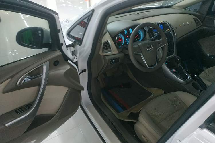 Used Buick GT 2013 GT 1.6L Automatic Fashion Edition
