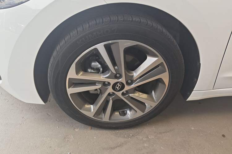 Used Hyundai Elantra (6th Generation / Lingdong) 2016 1.6L Automatic ZhiXuan – Elite Version