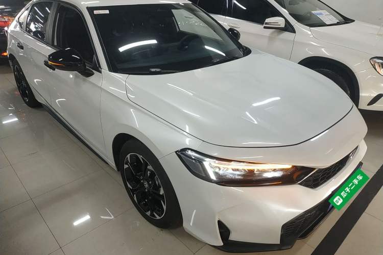 Used Honda Civic 2025 240TURBO CVT SmartFun Pro