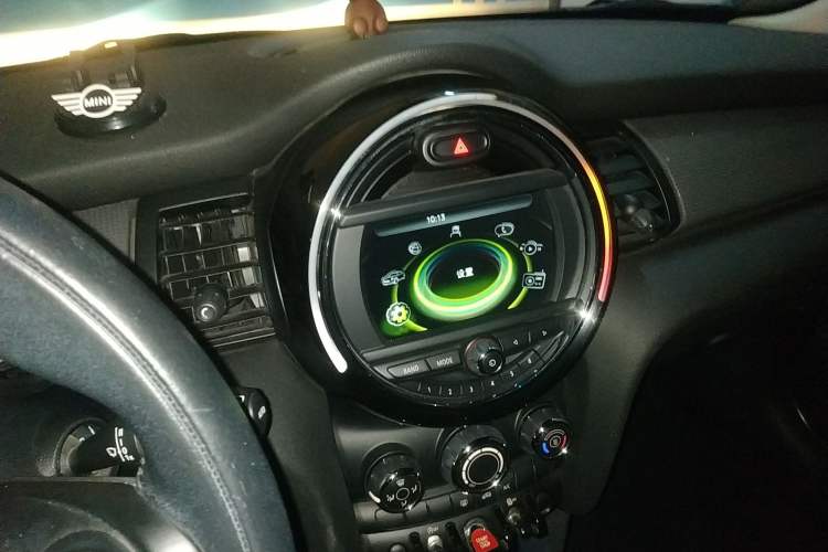 Used  MINI 2016 1.5T COOPER
