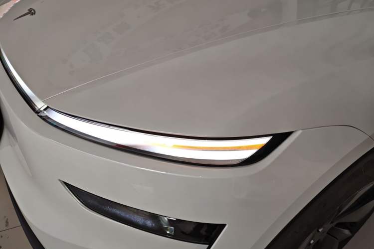 Used Tesla Model Y 2025 Rear-Wheel-Drive Version
