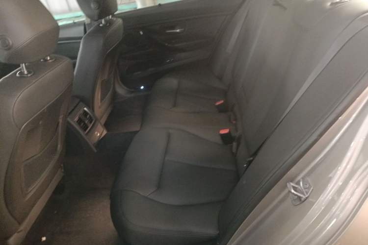 Used BMW 3 Series 2017 320Li Fashion Model
