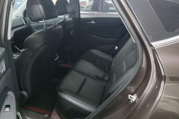 Used Hyundai Tucson 2015 1.6T Dual-Clutch Two-Wheel-Drive Smart Model