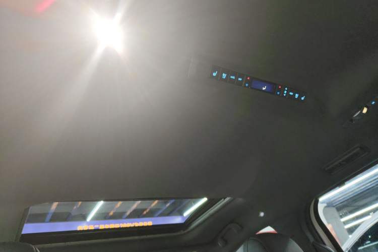 Used Toyota Sienna 2021 2.5L Hybrid Premium Edition