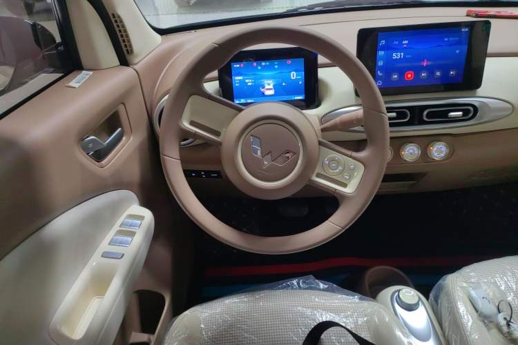 Used Wuling Hongguang MINIEV 2025 Four-Door Version Zhenxiang+ Edition