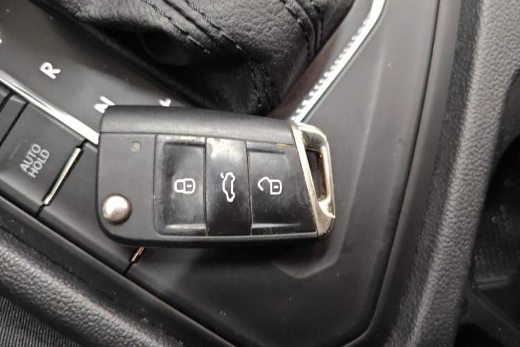 Used Volkswagen Tharu 2021 280TSI Two-Wheel Drive Trend Edition
