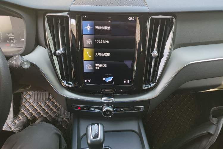 Used Volvo XC60 2021 T5 4x4 Smart Luxury Edition
