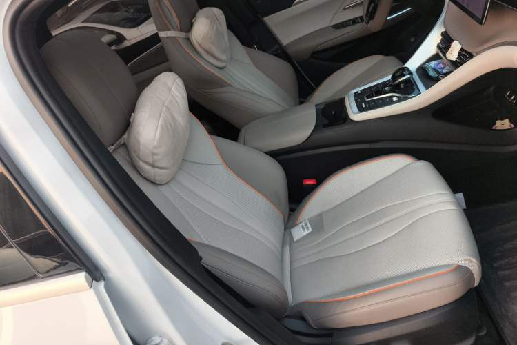 Used BYD Song Pro New Energy 2024 HONOR Edition DM-i 110KM Excellence Model
