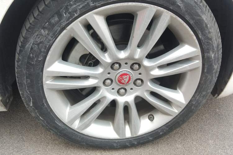 Used Jaguar XEL 2019 2.0T 200 PS Deluxe Edition
