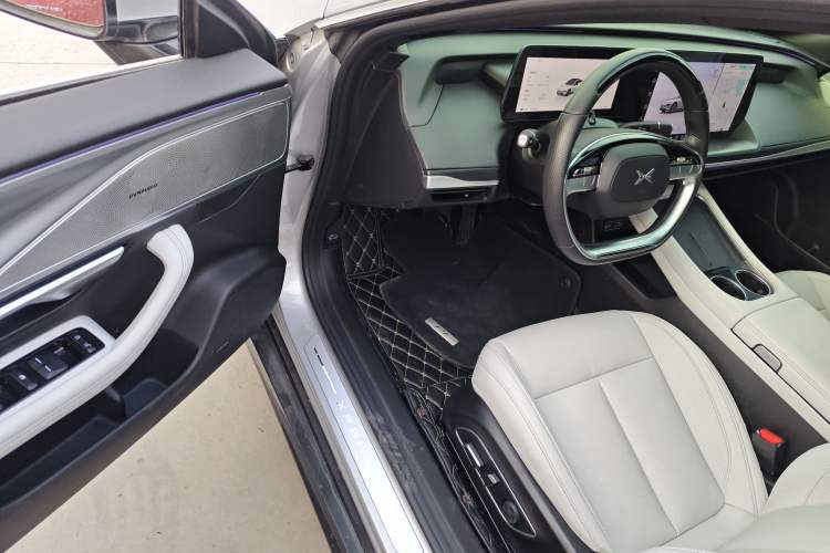 Used XPeng P7 2023 P7i 702 Pro