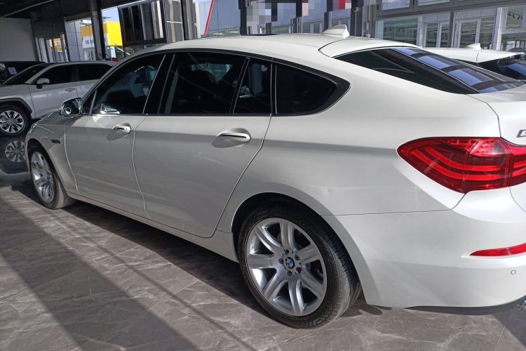 Used BMW 5 Series GT 2017 528i Leading Model
