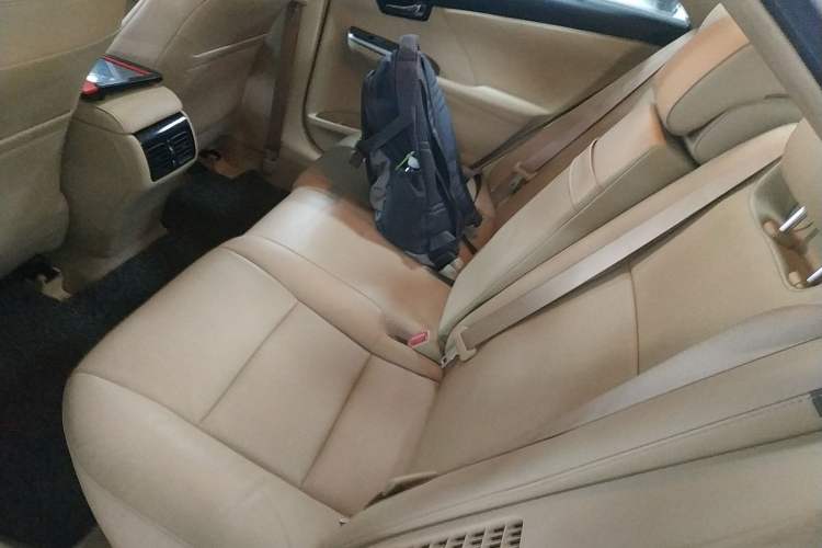 Used Toyota Camry 2015 Dual-Engine 2.5 HG Luxury Navigation Edition
