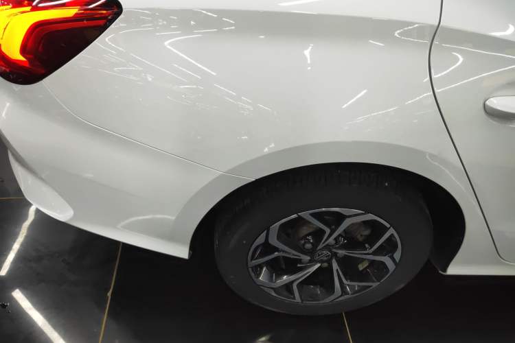 Used MG 5 2021 Revised Version 180 DVVT CVT Youth Luxury Edition