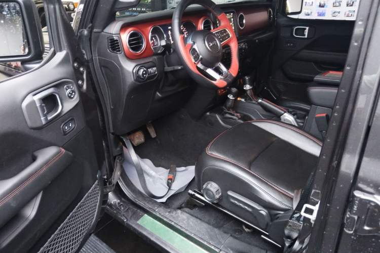 Used  Wrangler 2019 2.0T Rubicon Automatic Four-Door Hardtop Parallel Import Vehicle
