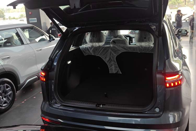 Used Geely Auto Monjaro L 2024 2.0TD DCT EVO Two-Wheel Drive Long-Range Version
